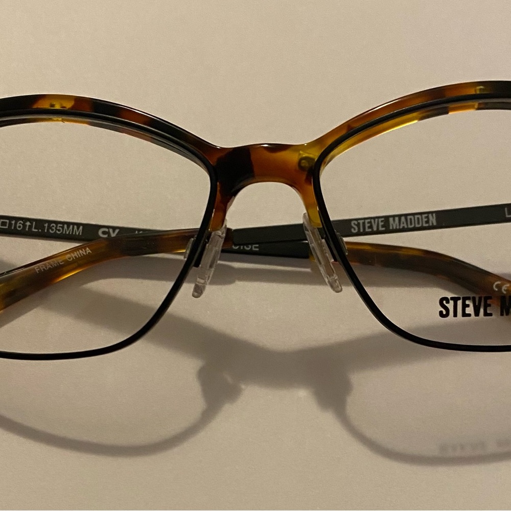 Steve Madden KAARMA tortoise 53/16/135 Eyeglass Frame